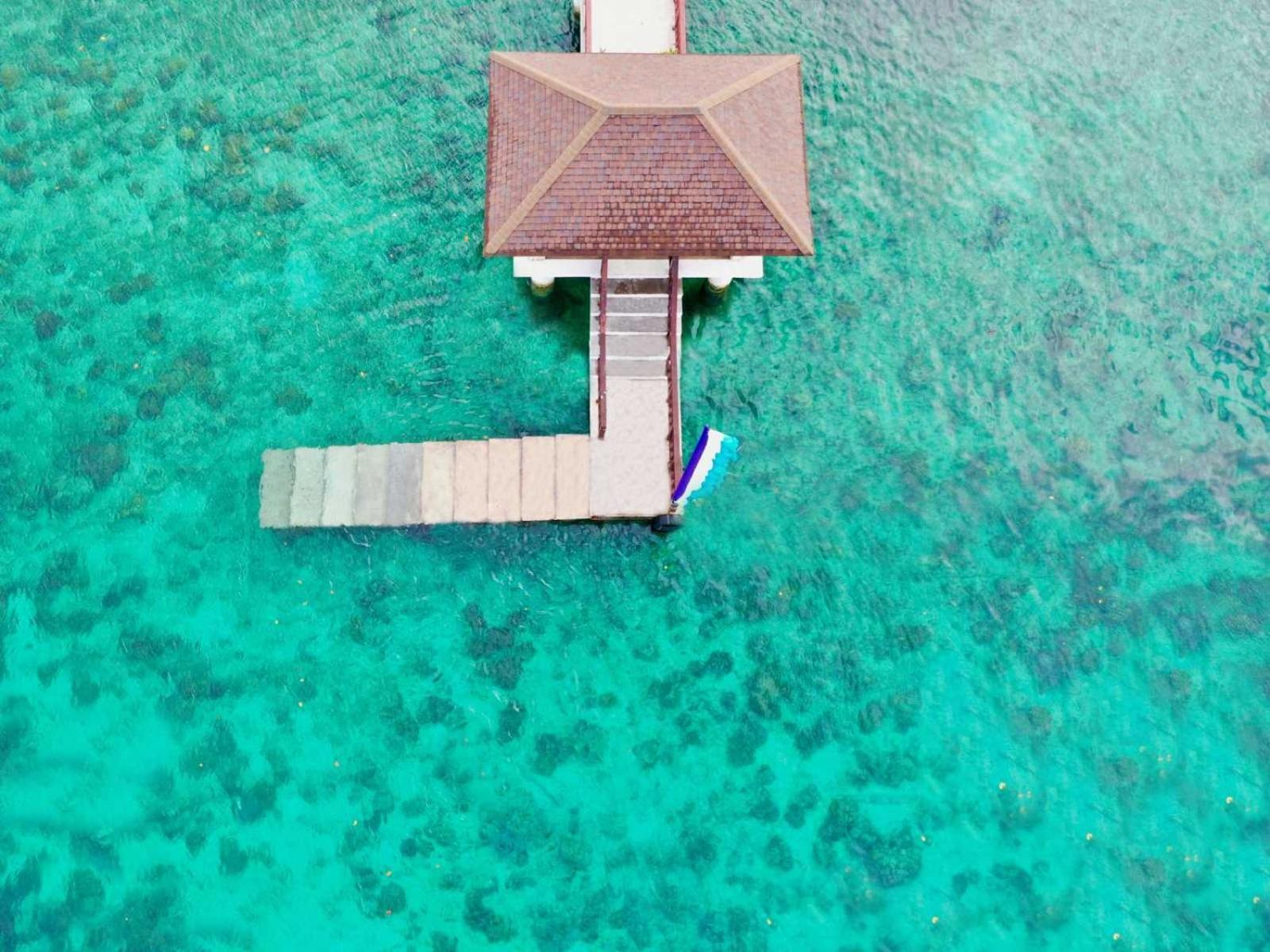 Crusoe Cabins Costa Azalea Samal Buitenkant foto